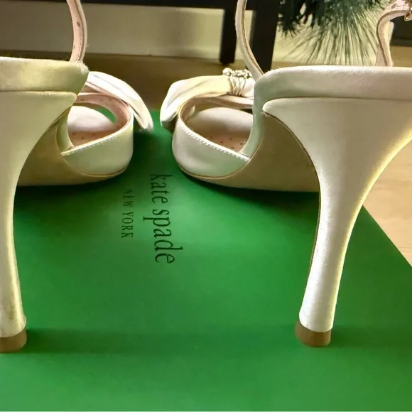 Kate Spade Happily Cream Bow Sling Shoes - Picture 3 of 6